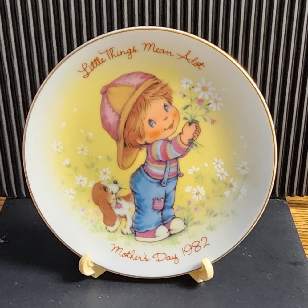 Vintage Avon Mother's Day Plate